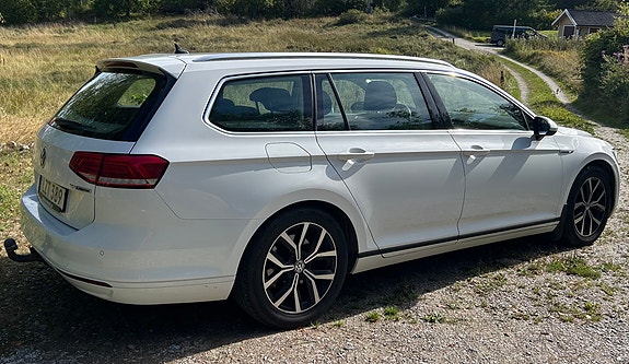 Volkswagen Passat 6 of 13
