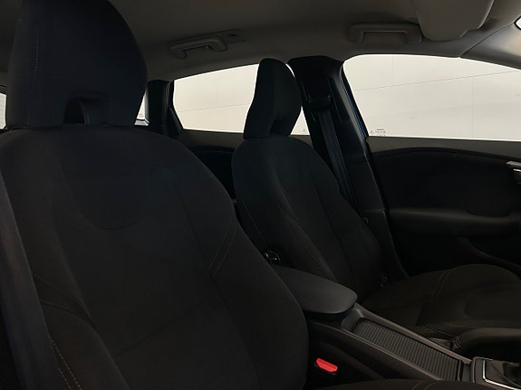 Volvo V40 5 of 19
