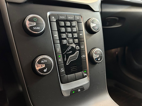 Volvo V40 10 of 19
