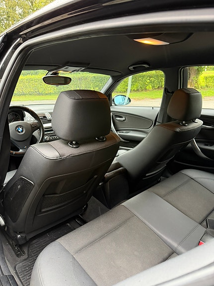 BMW 118d 5 of 7