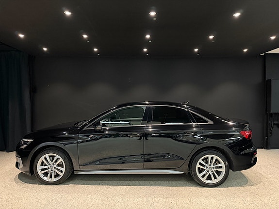 Audi A3 3 of 16