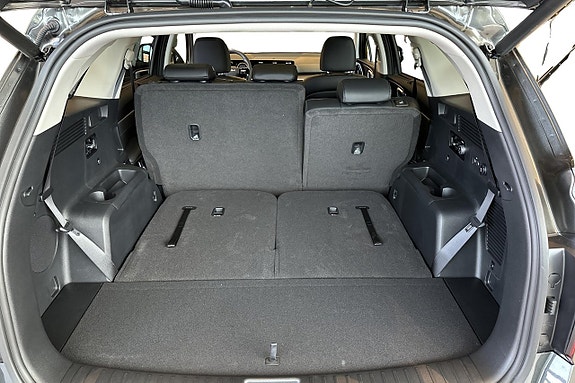 Kia Sorento 13 of 23
