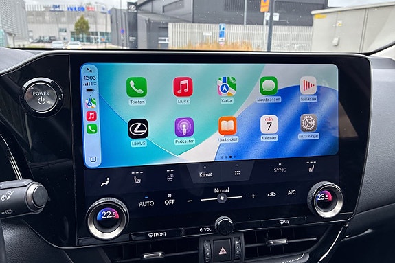 Lexus NX350h 15 of 25