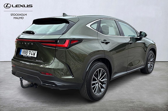 Lexus NX350h 4 of 25