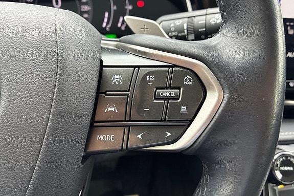 Lexus NX350h 10 of 25