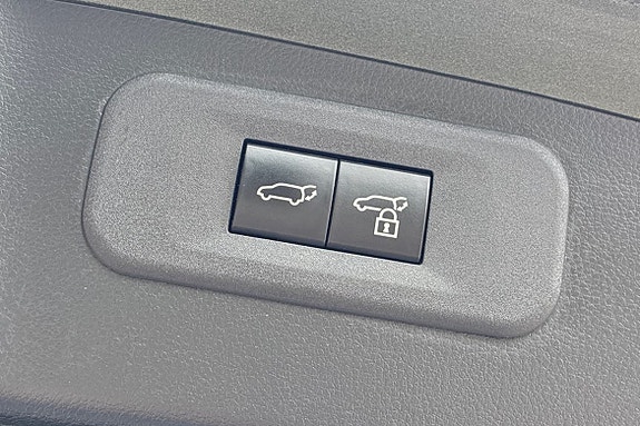 Lexus NX350h 22 of 25