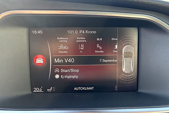 Volvo V40 Cross Country 15 of 17
