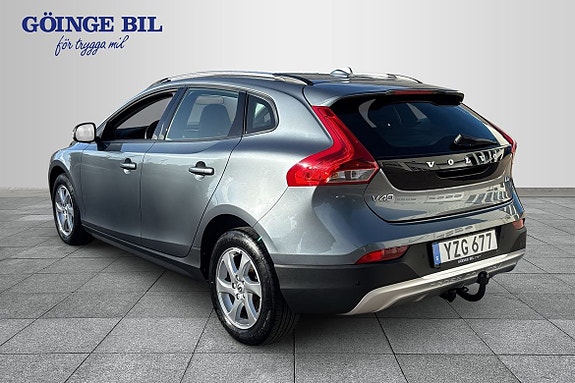 Volvo V40 Cross Country 6 of 17