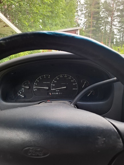 Ford Explorer 5 of 5