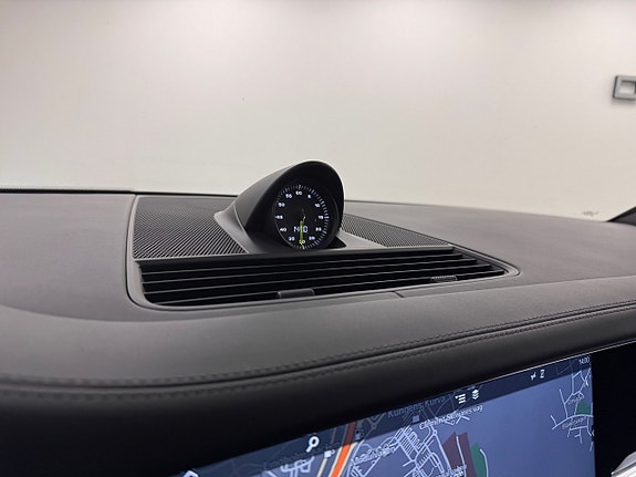 Porsche Panamera 4 8 of 19