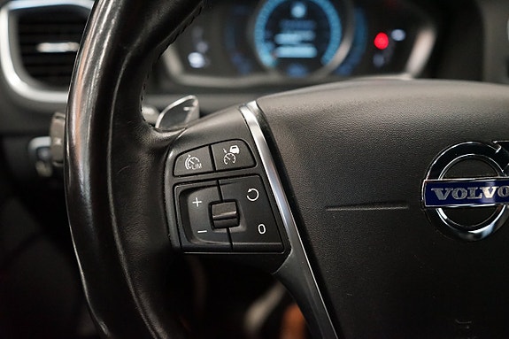 Volvo S60 Cross Country 17 of 24
