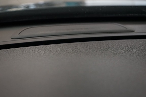 Volvo S60 Cross Country 21 of 24