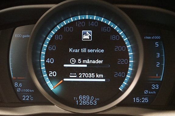 Volvo S60 Cross Country 24 of 24