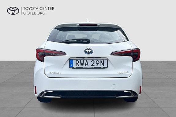 Toyota Corolla 7 of 14