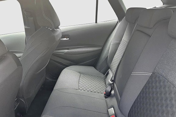 Toyota Corolla 10 of 14