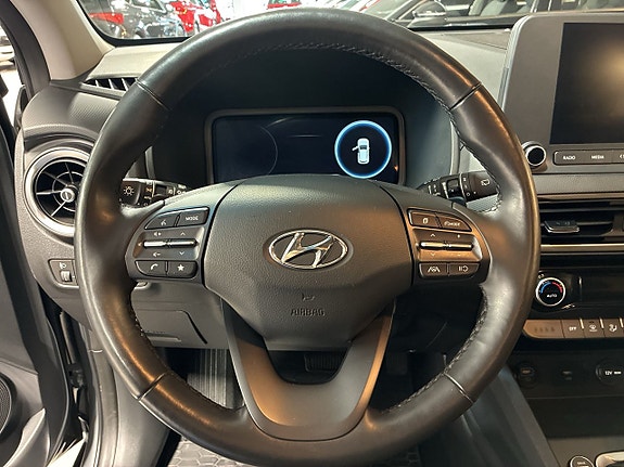Hyundai Kona 14 of 24