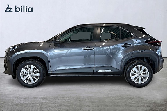 Toyota Yaris Cross 3 of 24