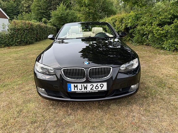 BMW 325i 7 of 7