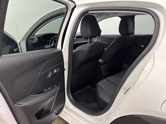 Peugeot e-208 14 of 24