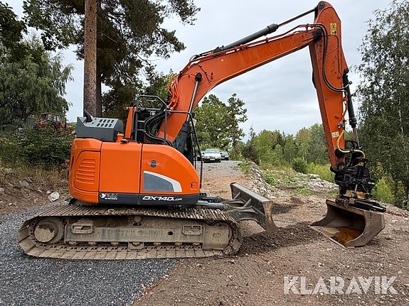 Grävmaskin Doosan DX140LCR-5 med tiltrotator 6 of 6