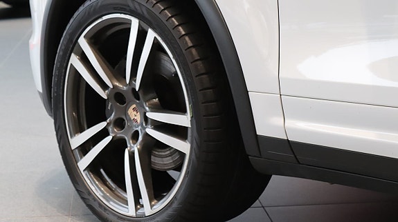 Porsche Cayenne 11 of 11