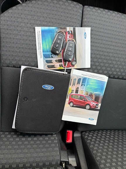 Ford Transit Connect 12 of 20