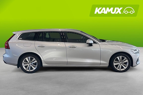 Volvo V60 2 of 26