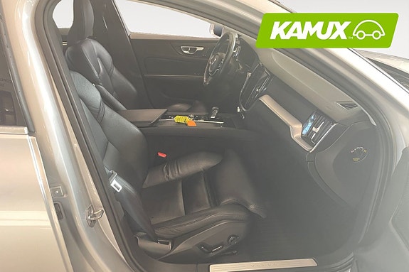 Volvo V60 15 of 26