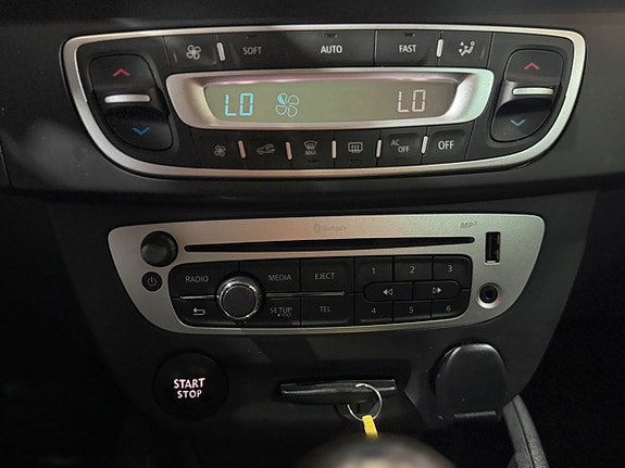 Renault Megane 16 of 24