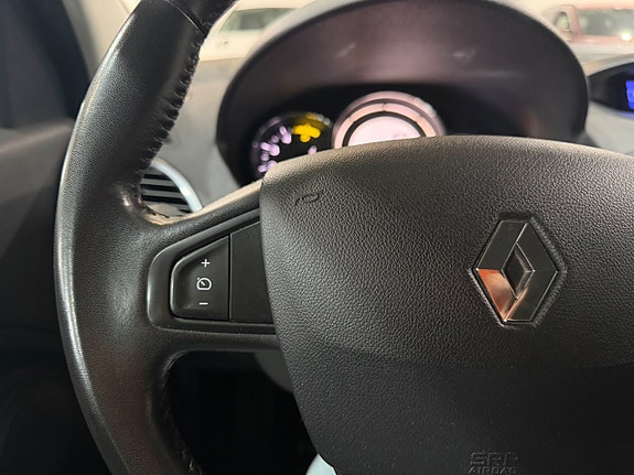 Renault Megane 21 of 24