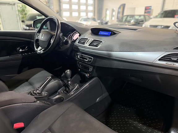 Renault Megane 12 of 24