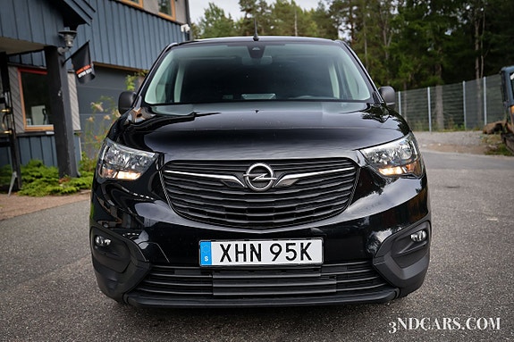 Opel Combo 2 of 13