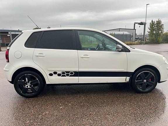 Volkswagen Polo 5 of 8