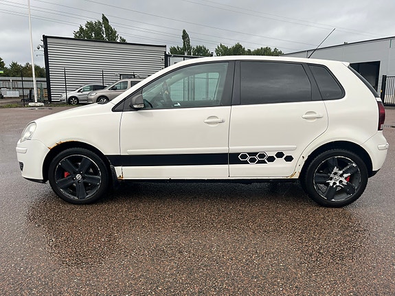 Volkswagen Polo 3 of 8