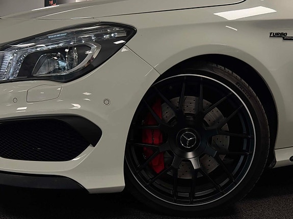 Mercedes-Benz CLA45 8 of 21