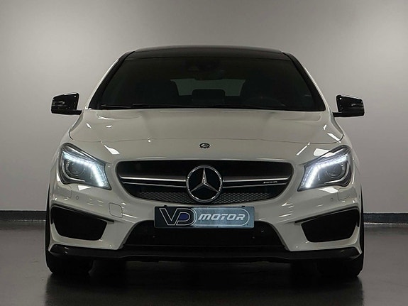 Mercedes-Benz CLA45 9 of 21