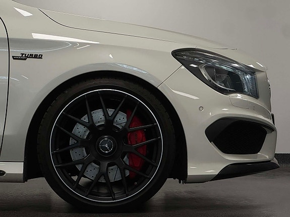 Mercedes-Benz CLA45 10 of 21