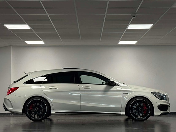 Mercedes-Benz CLA45 3 of 21