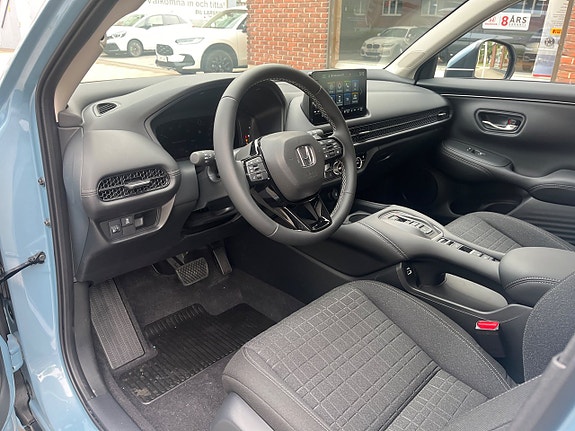 Honda ZR-V 9 of 11