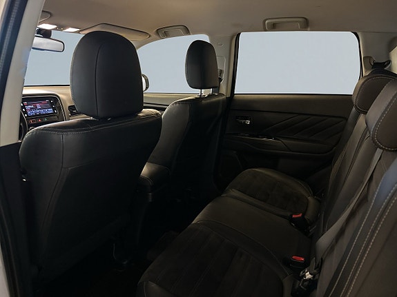 Mitsubishi Outlander 13 of 21