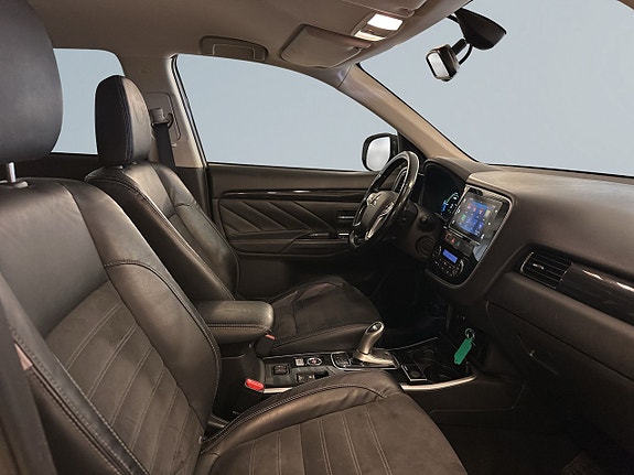 Mitsubishi Outlander 10 of 21