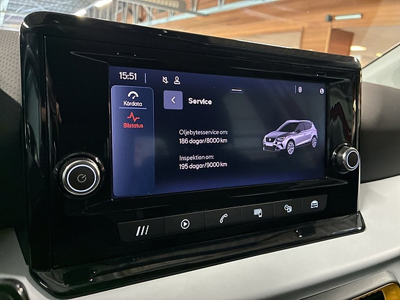 Seat Arona 16 of 18