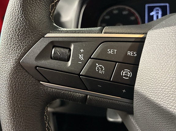 Seat Arona 12 of 18