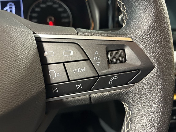 Seat Arona 13 of 18
