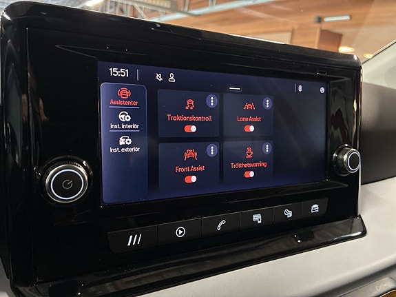 Seat Arona 15 of 18