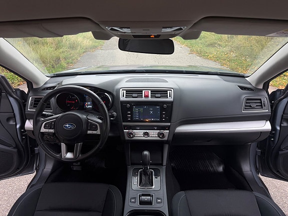 Subaru Outback 8 of 12