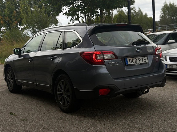 Subaru Outback 5 of 12