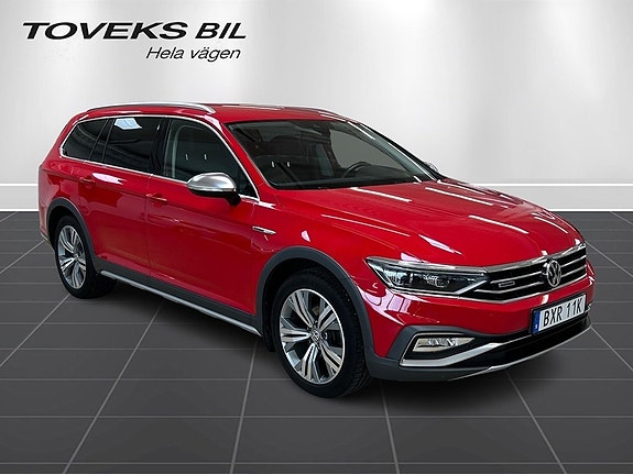 Volkswagen Passat Alltrack 7 of 15