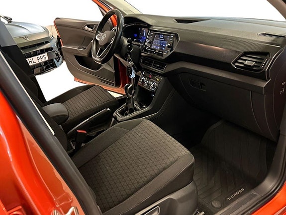 Volkswagen T-Cross 13 of 22
