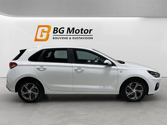 Hyundai i30 3 of 18